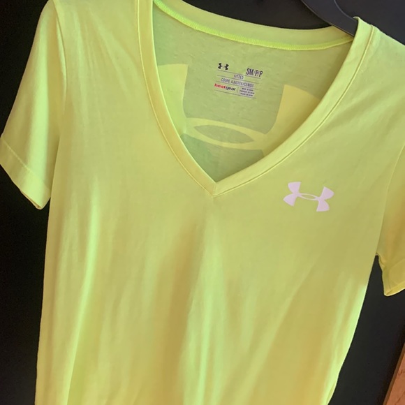 Under Armour Bright Neon Yellow Fitted Tee - Picture 5 of 7